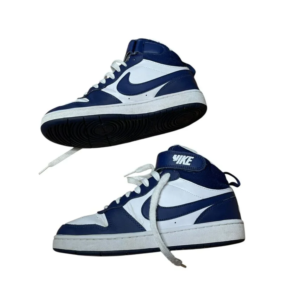 Nike Kids Dunk Mid Navy & White Sneakers Size‎ 5.5Y EU 38 Athletic Shoes